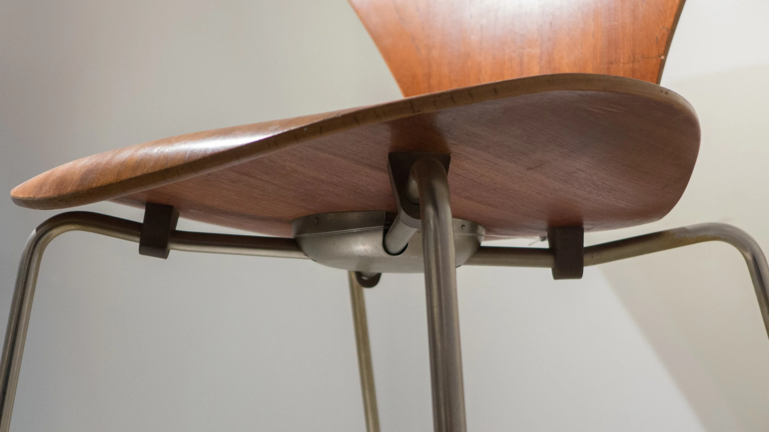 7'eren / Chair 7 by Arne Jacobsen 1955 — danish architecture and